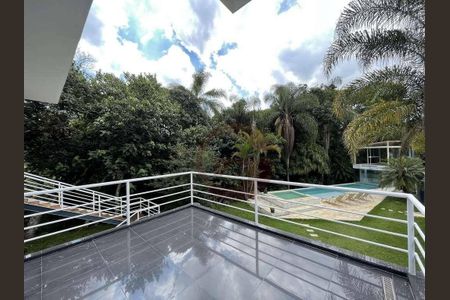 24_photo/94cf00ee6f.cc80a849dbb3670d-ATLAS-6ba92707-6d25-433b-b48e-12cb708acbeb.jpg de casa de condomínio à venda com 4 quartos, 319m² em Nova Fazendinha, Carapicuíba