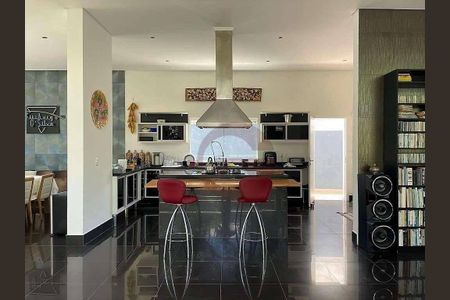 15_photo/94cf00ee6f.cc80a849dbb3670d-ATLAS-82b0b7c7-8a7f-4bf5-966e-1d8529d94ae5.jpg de casa de condomínio à venda com 4 quartos, 319m² em Nova Fazendinha, Carapicuíba