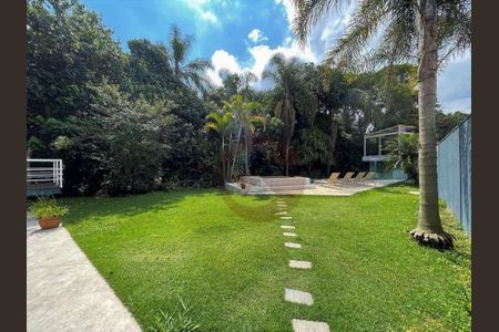 31_photo/94cf00ee6f.cc80a849dbb3670d-ATLAS-e4066fd8-1c5d-47f9-bab4-f4412219f13e.jpg de casa de condomínio à venda com 4 quartos, 319m² em Nova Fazendinha, Carapicuíba