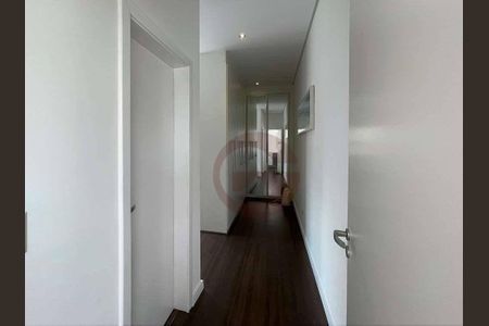 50_photo/94cf00ee6f.cc80a849dbb3670d-ATLAS-f5857745-1082-43dc-b6a1-92e894b35a2a.jpg de casa de condomínio à venda com 4 quartos, 319m² em Nova Fazendinha, Carapicuíba