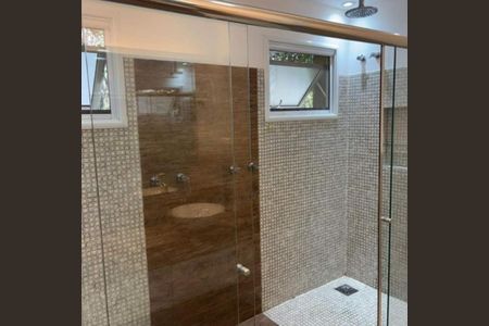 4_photo/94cf00f23b.2dee3008c714cfe4-ATLAS-5265a90f-e77d-4a1e-b595-de3d28f1d681.jpg de casa de condomínio à venda com 4 quartos, 400m² em Vila Dirce, Carapicuíba