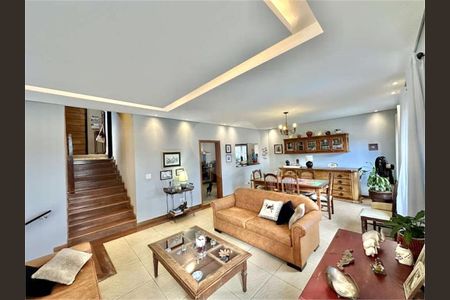 8_photo/94cf00f23b.c89d47bbcba00cc2-ATLAS-8c3a4bed-9c7f-4577-9798-7d4e10bf8034.jpg de casa à venda com 3 quartos, 330m² em Vila Dirce, Carapicuíba