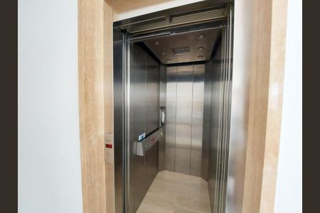 5_photo/94cf00f291.83fa443d0a3e7663-ATLAS-95b9dc64-dbcb-4e64-a7c6-87988c315d39.jpg de casa de condomínio à venda com 5 quartos, 980m² em Nova Fazendinha, Cotia