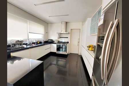 1_photo/94cf00f291.83fa443d0a3e7663-ATLAS-cea4dbaa-e133-42fd-a6f5-e2af9062b93c.jpg de casa de condomínio à venda com 5 quartos, 980m² em Nova Fazendinha, Cotia