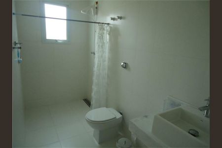 10_photo/94cf00f301.8e14c5f9c2788e57-ATLAS-0bc74a8e-094d-47cd-84d2-567c0c0fcc05.jpg de casa de condomínio à venda com 4 quartos, 620m² em Nova Fazendinha, Carapicuíba