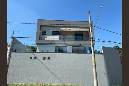 7_photo/94cf00f30d.83fa443d0a3e7663-ATLAS-38f8c1de-33b4-4bab-b42f-611ddd6cb5e2.jpg de casa de condomínio à venda com 3 quartos, 350m² em Nova Fazendinha, Carapicuíba