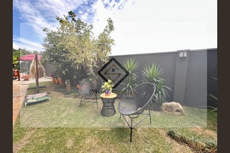 3_photo/94cf00f3a9.14be72f851f11d21-ATLAS-21025cba-4439-4e14-8ba7-0cc6da3a19d9.jpg de casa de condomínio à venda com 5 quartos, 336m² em Nova Fazendinha, Carapicuíba