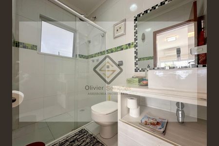 20_photo/94cf00f3a9.14be72f851f11d21-ATLAS-d3bff4a7-e669-4b97-bccb-d6a866f720a5.jpg de casa de condomínio à venda com 5 quartos, 336m² em Nova Fazendinha, Carapicuíba