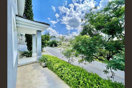 12_photo/94cf00f3ab.6c41d5510dcf68ec-ATLAS-40dcb143-4b58-45cf-923f-acb6059bd647.jpg de casa à venda com 4 quartos, 311m² em Nova Fazendinha, Carapicuíba