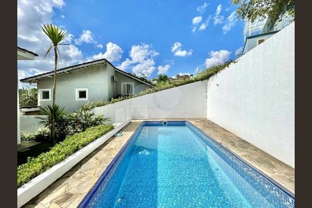 2_photo/94cf00f3ab.6c41d5510dcf68ec-ATLAS-cda332a2-53aa-457b-b067-cc95117f457c.jpg de casa à venda com 4 quartos, 311m² em Nova Fazendinha, Carapicuíba