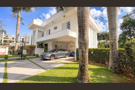 3_photo/94cf00f3ad.adbb37f92a381176-ATLAS-2acf1292-e7d0-41c5-89fc-3a7f4a0ae139.jpg de casa à venda com 3 quartos, 303m² em Nova Fazendinha, Carapicuíba