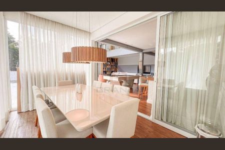 7_photo/94cf00f3ad.adbb37f92a381176-ATLAS-604ef0d6-8a5c-4d1b-bc0c-261f4723738f.jpg de casa à venda com 3 quartos, 303m² em Nova Fazendinha, Carapicuíba