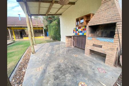 5_photo/94cf00f58f.e98a0441d5514113-ATLAS-42aa2faa-84f5-4a47-b054-e057bd44c2bb.jpg de casa à venda com 3 quartos, 312m² em Vila Lisboa, Carapicuíba