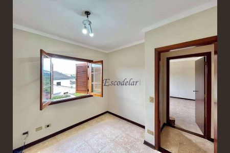 8_photo/94cf00f72b.2832257cbb3df2c4-ATLAS-16c307d7-d495-4d63-a8e2-dac0a2bc7d88.jpg de casa à venda com 4 quartos, 357m² em Terras do Madeira, Carapicuíba