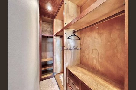 4_photo/94cf00f72b.2832257cbb3df2c4-ATLAS-749860e5-72c3-45da-8f77-0fa9db660ac7.jpg de casa à venda com 4 quartos, 357m² em Terras do Madeira, Carapicuíba