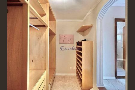 7_photo/94cf00f72b.2832257cbb3df2c4-ATLAS-8c940d1e-8a02-40c2-89a3-6a1b0b418f7b.jpg de casa à venda com 4 quartos, 357m² em Terras do Madeira, Carapicuíba