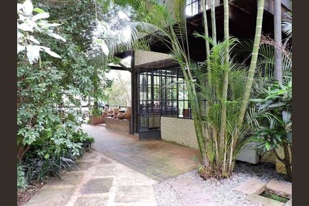 7_photo/94cf00f7c5.b38ac4619dd2e4c9-ATLAS-3f30aa67-85c6-42b3-b4cd-beb5d705335c.jpg de casa de condomínio à venda com 5 quartos, 365m² em Chácara dos Junqueiras, Carapicuíba