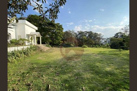 2_photo/94cf00f7db.98a2f1197ddc2320-ATLAS-ae66de36-5071-41b3-96d5-8ea2f57059a3.jpg de casa à venda com 5 quartos, 740m² em Chácara dos Junqueiras, Carapicuíba