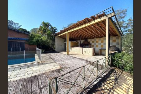 3_photo/94cf00f81f.9b0e853e47463488-ATLAS-122bf7df-e6d7-4924-ac75-d023ca253a68.jpg de casa para alugar com 5 quartos, 911m² em Chácara dos Junqueiras, Carapicuíba