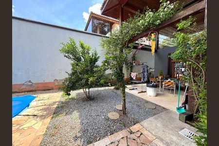 5_photo/94cf00f827.5b63f18bcccc212e-ATLAS-3a2358d1-1944-4b64-bc59-a4e9928fedc8.jpg de casa de condomínio à venda com 3 quartos, 150m² em Chácara dos Junqueiras, Carapicuíba