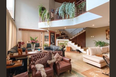 7_photo/94cf00f8c3.badfd497b63a3b5d-ATLAS-782875ea-8ae3-443c-8908-a9a5b0532b97.jpg de casa à venda com 3 quartos, 283m² em Chácara dos Junqueiras, Carapicuíba