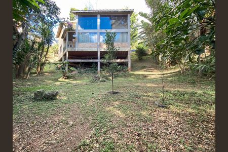 10_photo/94cf00f8c3.badfd497b63a3b5d-ATLAS-bb34b31b-fb98-41ca-b3d3-8292616550a3.jpg de casa à venda com 3 quartos, 283m² em Chácara dos Junqueiras, Carapicuíba