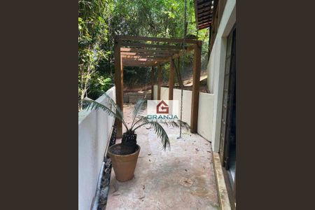 1_photo/94cf00f8e1.adbb37f92a381176-ATLAS-2680c3ef-74a6-4fed-a85c-b502a48bf045.jpg de casa à venda com 4 quartos, 300m² em Chácara dos Junqueiras, Carapicuíba