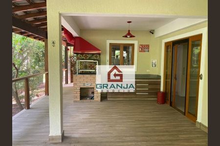 12_photo/94cf00f8e1.adbb37f92a381176-ATLAS-b013ca00-a654-497e-9490-de3ad8b43d8d.jpg de casa à venda com 4 quartos, 300m² em Chácara dos Junqueiras, Carapicuíba