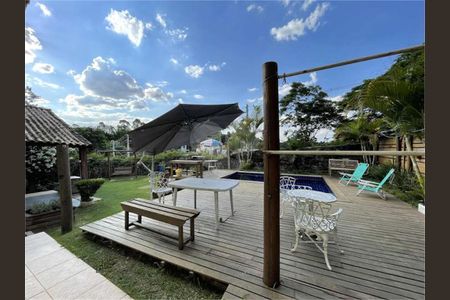 2_photo/94cf00f8e3.3a4c03695496dcd9-ATLAS-03860d9d-4bf6-40ed-9c13-72357d8b1839.jpg de casa à venda com 4 quartos, 591m² em Chácara dos Junqueiras, Carapicuíba