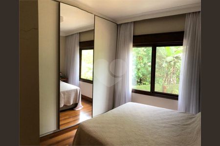 3_photo/94cf00f8e3.3a4c03695496dcd9-ATLAS-22df85d0-5bde-484d-89ea-8952d164198d.jpg de casa à venda com 3 quartos, 225m² em Chácara dos Junqueiras, Carapicuíba