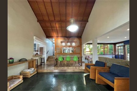 4_photo/94cf00f8e3.3a4c03695496dcd9-ATLAS-248f9f82-d91e-4d84-b57d-e869055188ab.jpg de casa à venda com 4 quartos, 591m² em Chácara dos Junqueiras, Carapicuíba