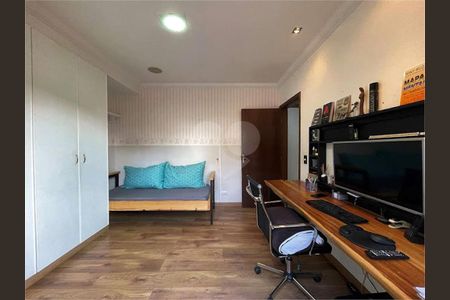 5_photo/94cf00f8e3.3a4c03695496dcd9-ATLAS-280188bc-e184-41ec-be40-ef0706fbf0c2.jpg de casa à venda com 4 quartos, 591m² em Chácara dos Junqueiras, Carapicuíba