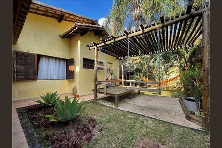 6_photo/94cf00f8e3.3a4c03695496dcd9-ATLAS-3452a45e-b111-4baf-be39-7e1ee245ea95.jpg de casa à venda com 4 quartos, 591m² em Chácara dos Junqueiras, Carapicuíba