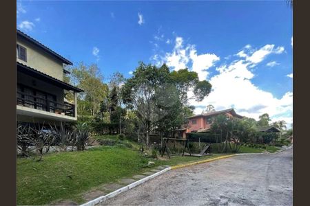 9_photo/94cf00f8e3.3a4c03695496dcd9-ATLAS-55fc3bdc-2a78-483f-b611-88f0f148b4b8.jpg de casa à venda com 4 quartos, 591m² em Chácara dos Junqueiras, Carapicuíba