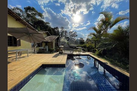 18_photo/94cf00f8e3.3a4c03695496dcd9-ATLAS-90fe6d82-ddf3-44b0-bfd0-68a02b4f6c8f.jpg de casa à venda com 4 quartos, 591m² em Chácara dos Junqueiras, Carapicuíba