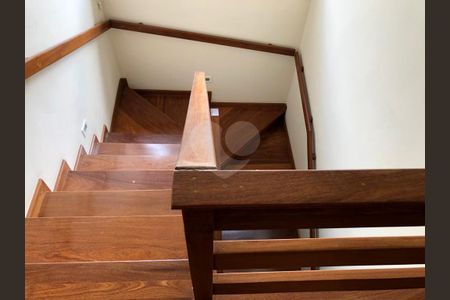 8_photo/94cf00f8e3.3a4c03695496dcd9-ATLAS-a314f02b-ea46-4614-84e4-a095dc38ff24.jpg de casa à venda com 3 quartos, 225m² em Chácara dos Junqueiras, Carapicuíba