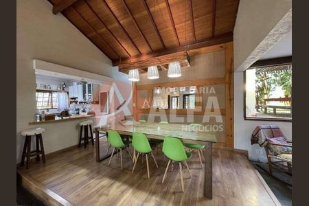 3_photo/94cf00f8e3.3a4c03695496dcd9-ATLAS-abbdfc9b-5ac1-45ac-9e74-1ee64c278e99.jpg de casa à venda com 4 quartos, 220m² em Chácara dos Junqueiras, Carapicuíba