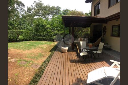 4_photo/94cf00f8e3.3a4c03695496dcd9-ATLAS-e3bbe95c-dd10-419d-820f-1e9c8dea2cde.jpg de casa à venda com 3 quartos, 225m² em Chácara dos Junqueiras, Carapicuíba