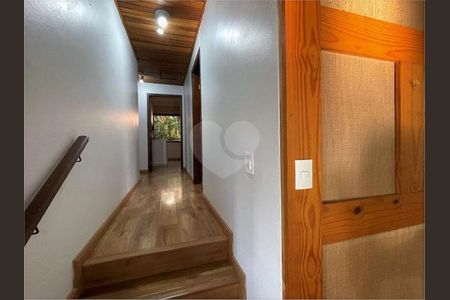 10_photo/94cf00f8e3.3a4c03695496dcd9-ATLAS-e988ac5f-4e1c-4c14-88e9-7daa3aa9a9bb.jpg de casa à venda com 4 quartos, 591m² em Chácara dos Junqueiras, Carapicuíba