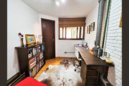 5_photo/94cf00f8ed.22289480efb51164-ATLAS-6955af7f-c8e4-4dc3-b8b3-d07478321e2d.jpg de casa de condomínio à venda com 5 quartos, 327m² em Chácara dos Junqueiras, Carapicuíba