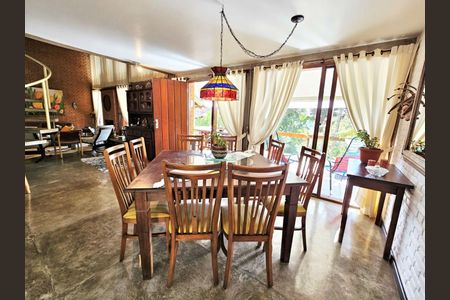 4_photo/94cf00f8ed.22289480efb51164-ATLAS-bc662d7a-80e4-44e5-8df3-50d2592cb6fb.jpg de casa de condomínio à venda com 5 quartos, 327m² em Chácara dos Junqueiras, Carapicuíba