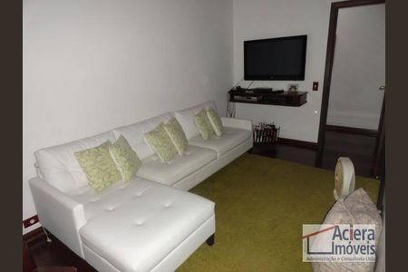 3_photo/94cf00f90b.667f815b340fd2a7-ATLAS-eb0a5bef-426a-48e6-80a5-3e4fc29596f3.jpg de casa à venda com 4 quartos, 1200m² em Chácara dos Junqueiras, Carapicuíba