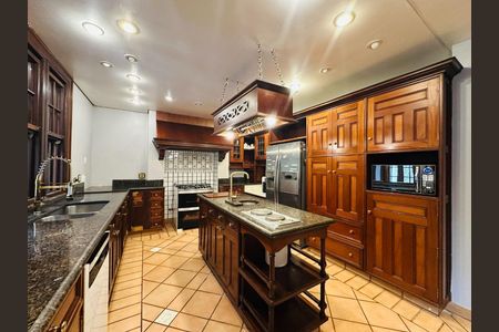 43_photo/94cf00f9a9.ae3d86bef28e162d-ATLAS-a8c40986-e7e9-4a18-acf3-3f77e278ee4c.jpg de casa para alugar com 5 quartos, 1200m² em Chácara dos Junqueiras, Carapicuíba