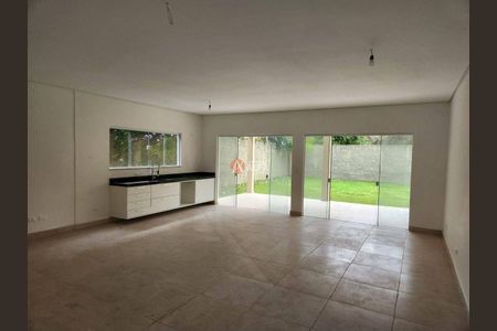6_photo/94cf00f9b5.9fde2b1beaf38236-ATLAS-05a61e9e-292f-45d4-863f-48558727829e.jpg de casa de condomínio para alugar com 3 quartos, 197m² em Chácara dos Junqueiras, Carapicuíba