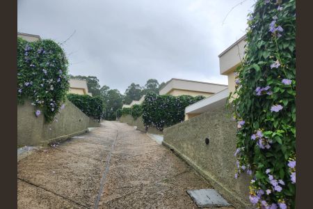 13_photo/94cf00f9b5.9fde2b1beaf38236-ATLAS-ee65a66e-cd78-475e-9436-691c8a4a8d9c.jpg de casa de condomínio para alugar com 3 quartos, 197m² em Chácara dos Junqueiras, Carapicuíba