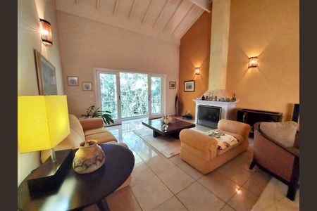 2_photo/94cf00fb85.526b8d0f117d2dc5-ATLAS-501380da-60b9-4b30-bcc8-82d386762e8e.jpg de casa de condomínio à venda com 3 quartos, 430m² em Residencial Euroville, Carapicuíba