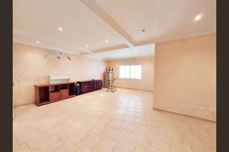 5_photo/94cf00fb85.526b8d0f117d2dc5-ATLAS-9a75f1d5-62bd-4d7d-9aa5-9a0d1e62240b.jpg de casa de condomínio à venda com 3 quartos, 430m² em Residencial Euroville, Carapicuíba