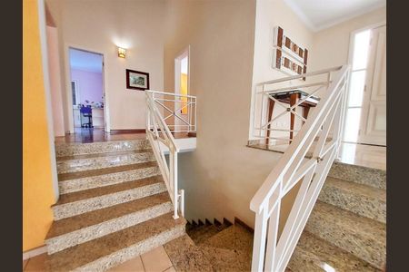 10_photo/94cf00fb85.526b8d0f117d2dc5-ATLAS-9f7437a2-031e-4e0c-a13a-d758f6d381f2.jpg de casa de condomínio à venda com 3 quartos, 430m² em Residencial Euroville, Carapicuíba