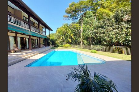 30_photo/94cf00fb85.7d49f92876c4d293-ATLAS-4bbf6a04-c84e-4624-9e98-178738071775.jpg de casa de condomínio à venda com 4 quartos, 400m² em Residencial Euroville, Carapicuíba