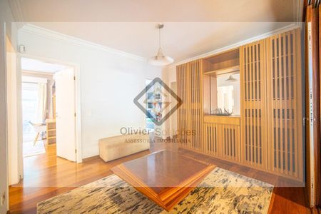 25_photo/94cf00fc5b.2589b1fd00b31c34-ATLAS-648354d2-23e2-4ab1-b3c8-bce9ff0143f3.jpg de casa à venda com 4 quartos, 496m² em Residencial Euroville, Carapicuíba